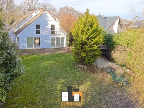 LA WANTZENAU GOLF maison de 179m2 sol sur 10ares!