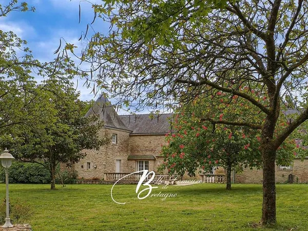 Maison 10 pièces 340 m²