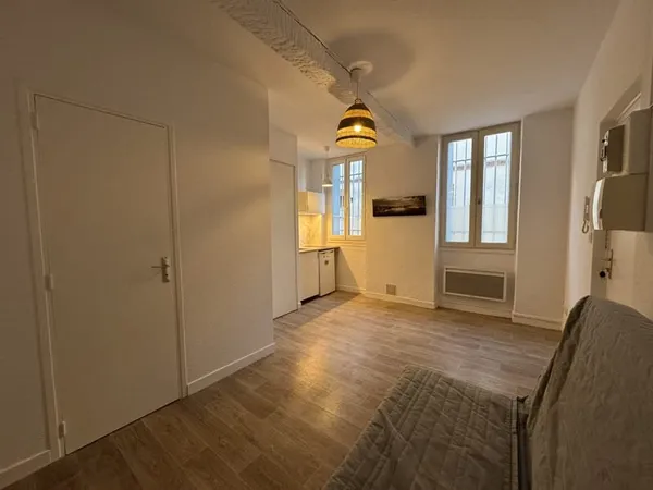 SAINT-CYPRIEN, STUDIO 18M2