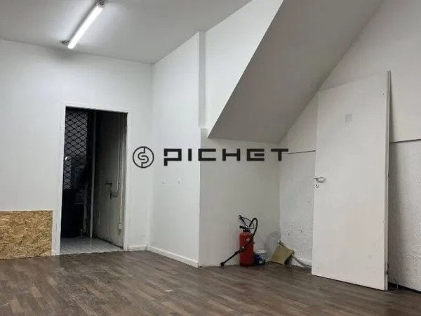 Local commercial 140 m²