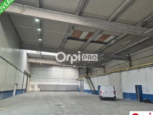Local d'activité 2000 m²