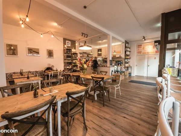 Boutique 135 m² SURESNES