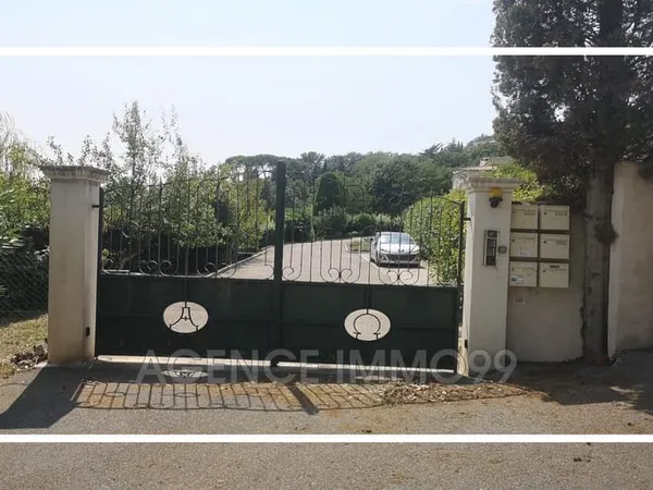 PARKING EXTERIEUR 12,5 M² : GRASSE