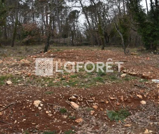 Terrain 1236 m²