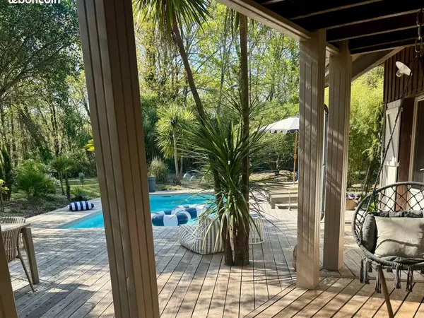 Villa bois d'exception en première ligne forêt à Lège-Cap-Ferret