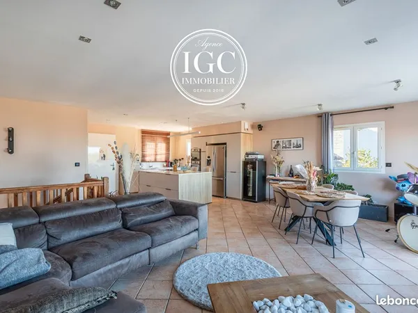 Villa 5 pièces 150 m²