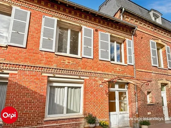 Immeuble 8 pièces 115 m²