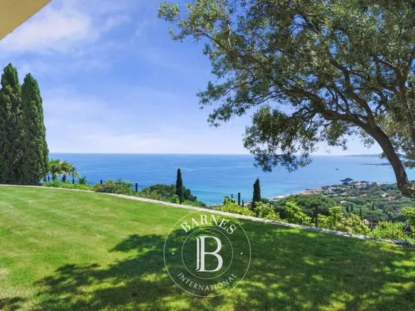 SAINTE-MAXIME - LA NARTELLE - VILLA VUE MER - DOMAINE FERMÉ