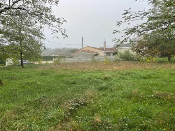 Terrain 1805 m²