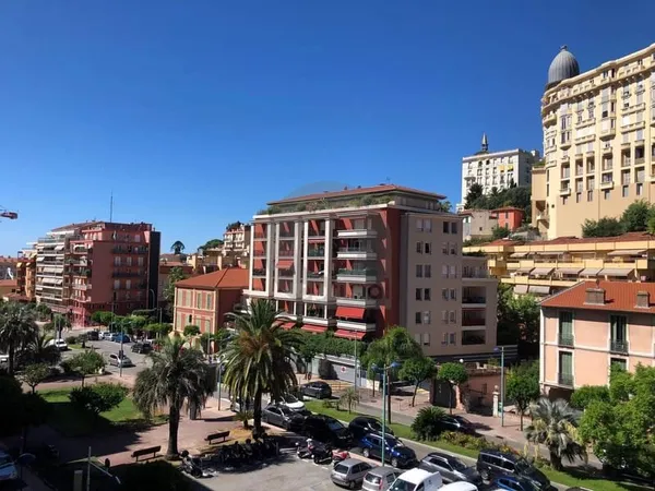 Appartement lumineux avec terrasse à Menton