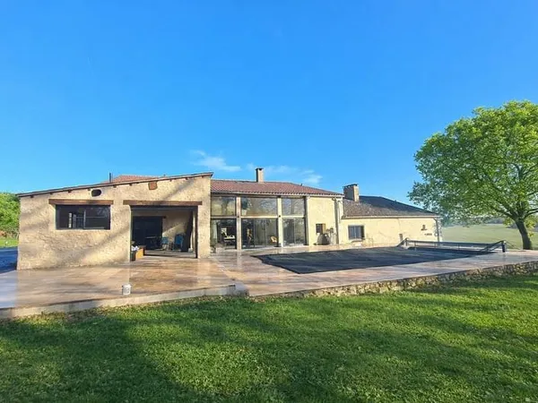 Élégance, confort et authenticité au coeur de la campagne ger