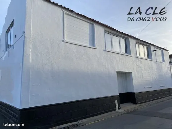 Local 187 m² Vix