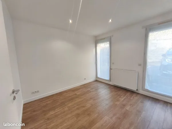 Cabinet libéral 12m2 à louer dans centre de Vaires sur Marne