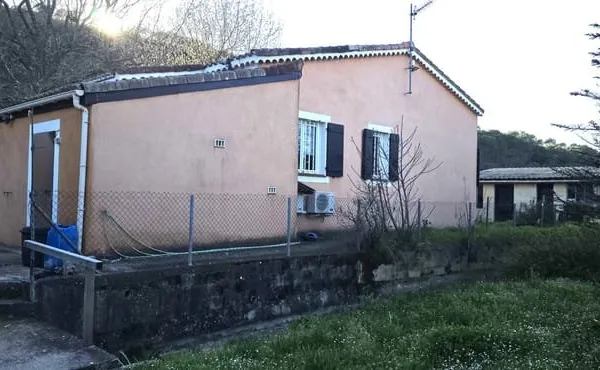 Villa T4 de 93 m2 sur 2 229 m2 de terrain