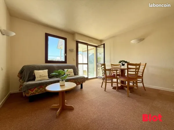 Studio 1 pièce 25 m²