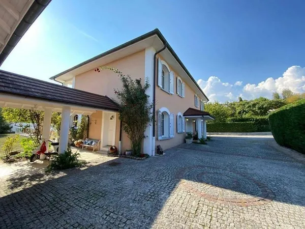 Prevessin Moens - Magny, Magnifique villa T5 de style Toscan