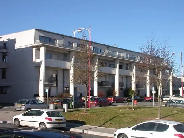 A louer T1 bis Bourran
