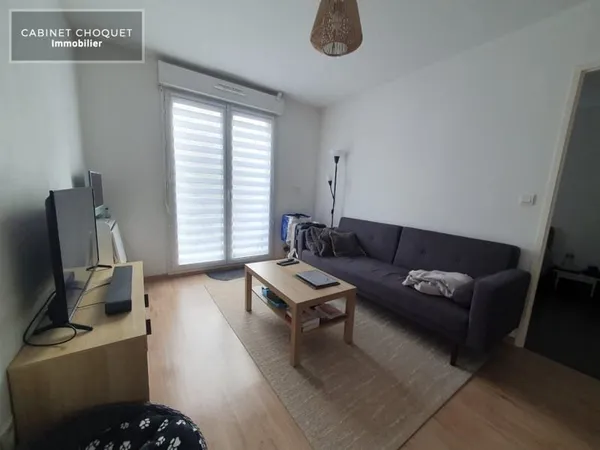 SAINT ANDRE - LIMITE LAMBERSART LA MADELEINE - QUARTIER SAINTE HELENE - F2 AVEC PARKING TERRASSE - D