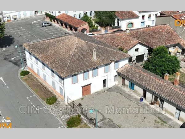 Maison 10 pièces 400 m²