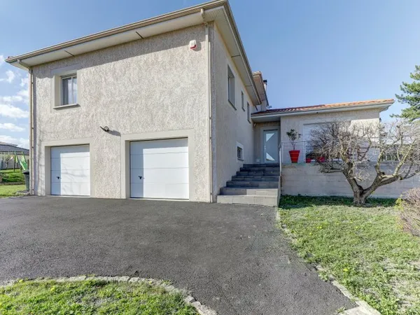 Vends maison familiale clé en main
