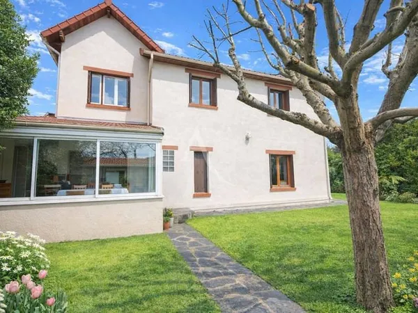Maison 9 pièces 189 m²