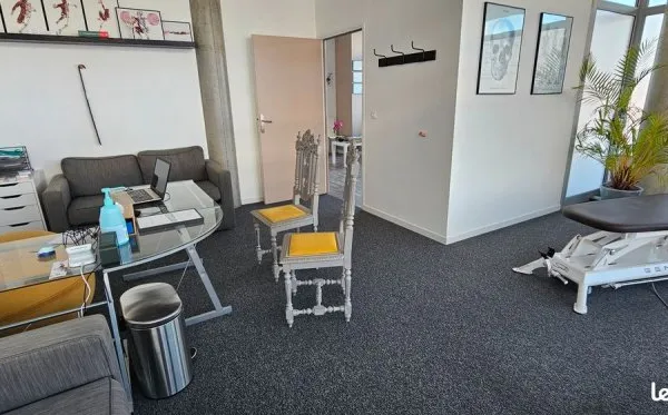 À LOUER - Local professionnel à vocation médicale / paramédicale