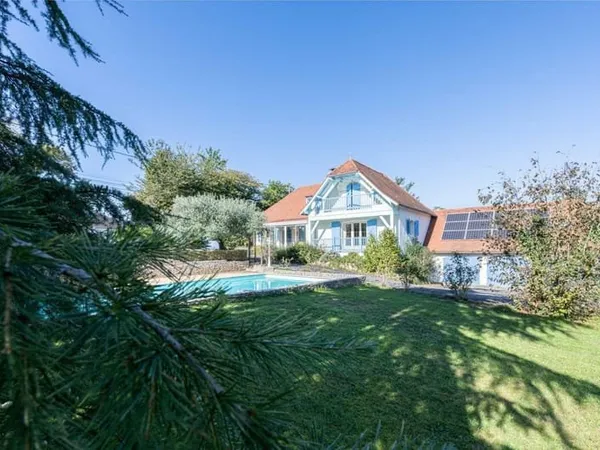 Maison d'architecte 7 pièces