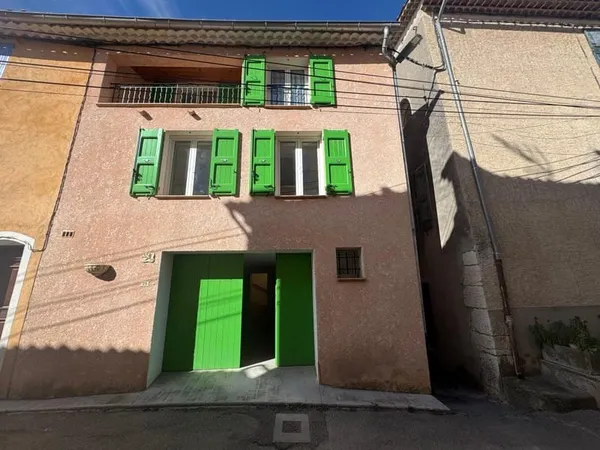 Maison (71m²) avec terrasse, garage et cave - RIEZ
