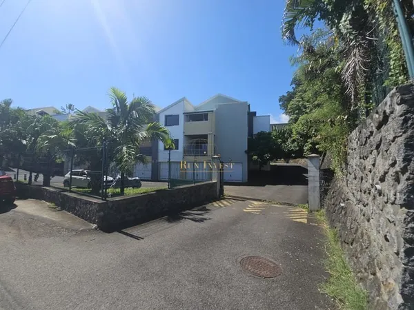 A louer appartement F3 de 64,88 m2 à Sainte Clotilde secteur