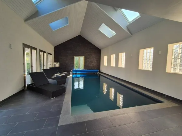 Maison 15 pièces 471 m²