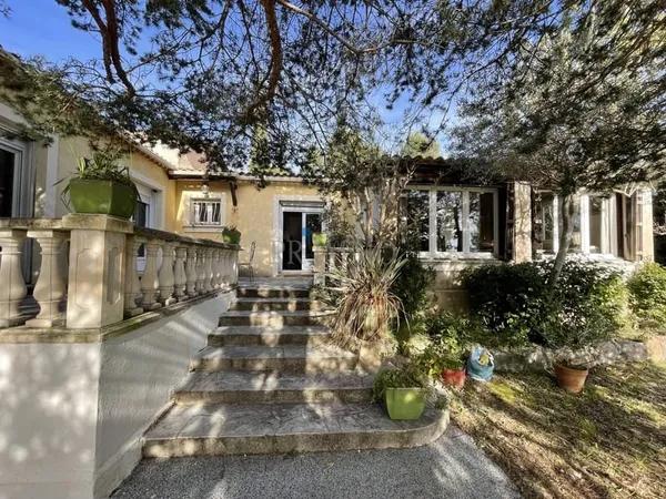 Villa Bagnols en forêt