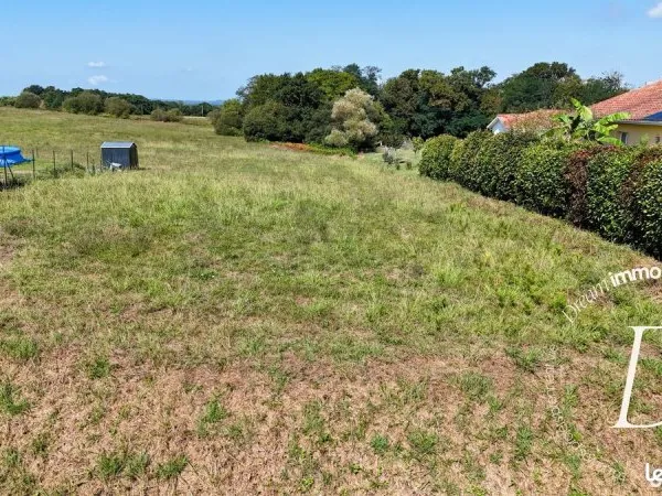 Terrain 826 m² Bélus
