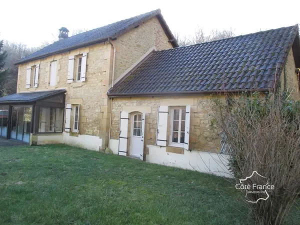 Dordogne- Marquay-Ensemble Immobilier