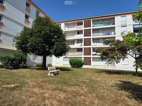 Appartement 6 pièces 106 m²