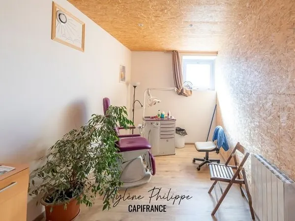 À VENDRE - Local commercial 111 m² - Saint-Bonnet-en-Champsaur (05500)