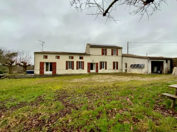 Maison Soubran 195m2 avec très grand terrain