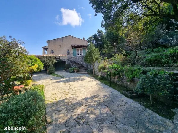 Maison avec vue panoramique