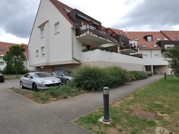 Garage à LOUER à HANGENBIETEN