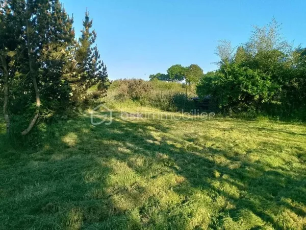 Terrain de 436 m² pour une maison contemporaine