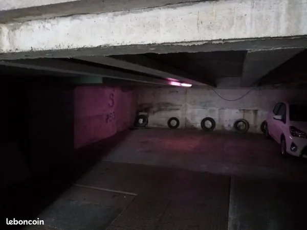 Location parking St Jean ORLEANS