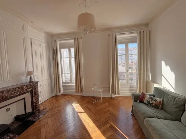 Appartement 1 pièce 45 m²