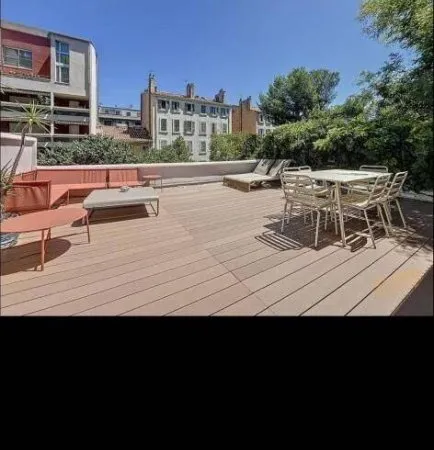 Studio 1 pièce 25 m²