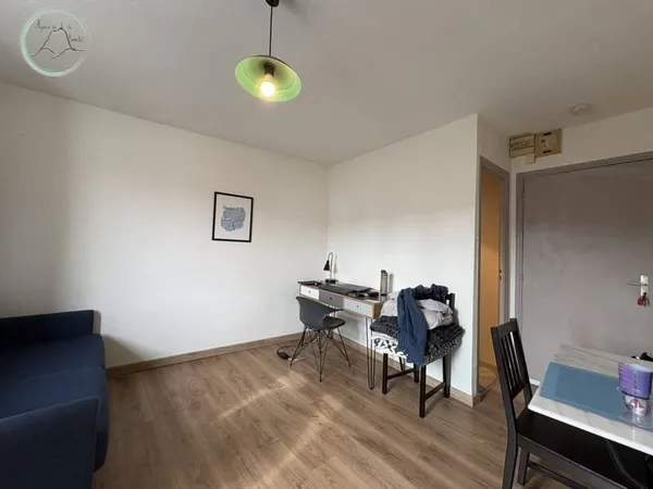 Studio 1 pièce 17 m²