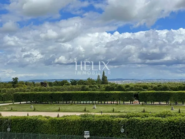 Maison Saint Germain En Laye 5 pièce(s) 195.84 m2 avec Jardin privatif