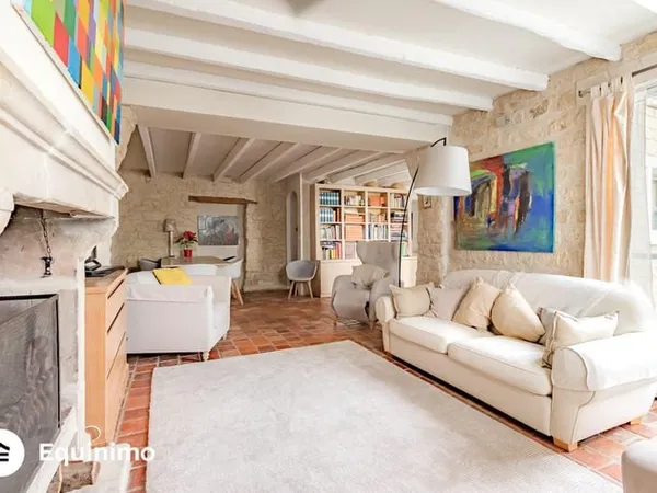Rue Victor Hugo - Maison de 6 pièces, 4 chambres, proche des