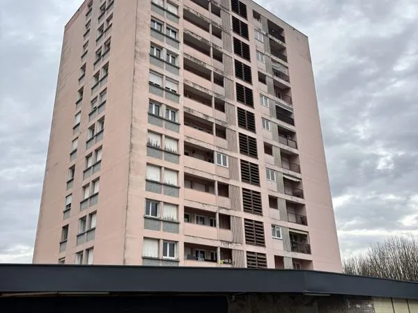 Appartement 4 pièces (72 m²) avec balcon - SOCHAUX