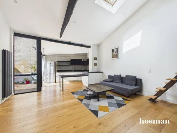 Échoppe double en pierre 4 pièces 95 m² avec patio et mezzanine - Rue des Treuils, Bordeaux