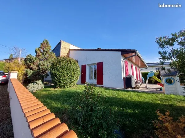 Villa familiale 110m² - Vue dégagée chaîne des Puys - performance énergétique exceptionnelle - Fort 