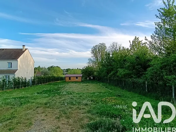 Terrain 1608 m²