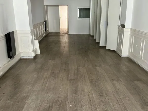 Local commercial 93 m² Lille